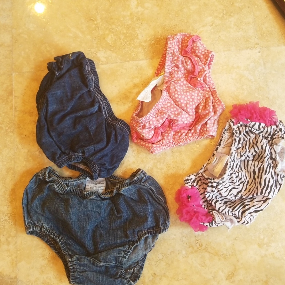 Bloomers - Picture 2 of 5
